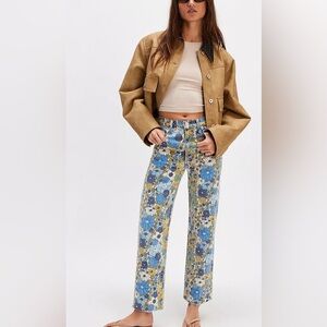 New MOTHER  The Rambler Zip Ankle Jeans Size 26 Free People Boho Floral